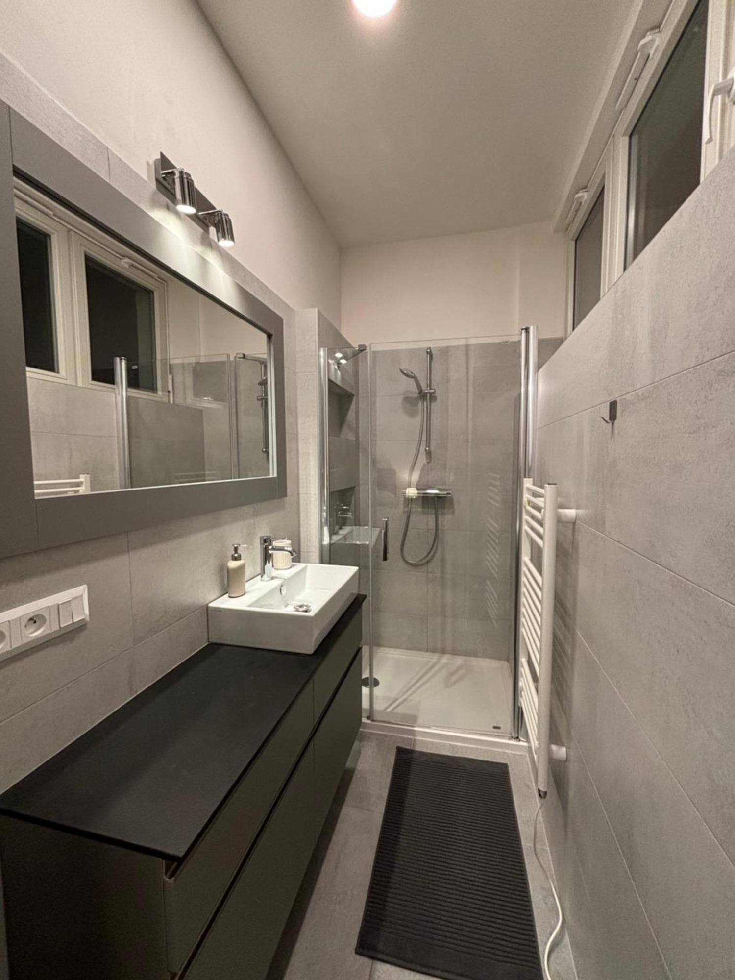 Main City Center - Luxury - Free Parking - City View Bratislava Exterior foto